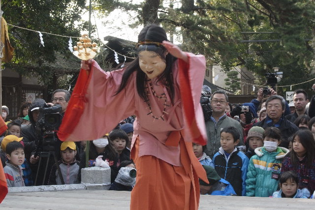 10時 青鬼出動・岩戸舞: 豊橋鬼祭り 平成24年
